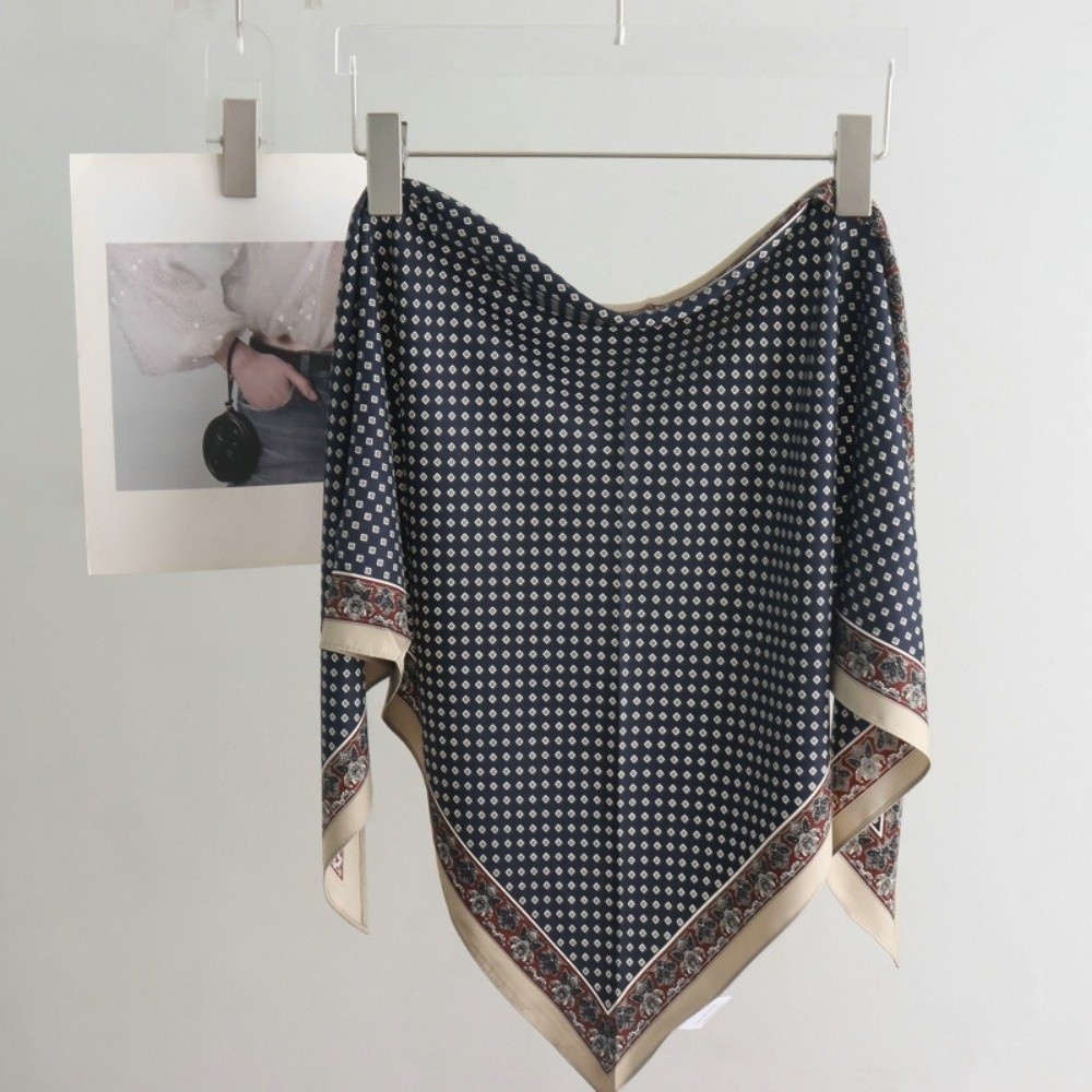 新作サテン製レディーススカーフ、衣類アクセサリー、装飾、タイ - Summer Clothing Wraps のレビューと価格